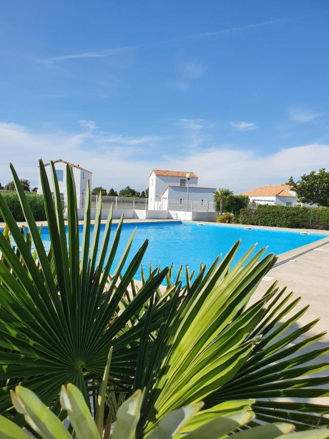 Maison Les Embruns Avec Piscine Collective La Faute-sur-Mer Buitenkant foto